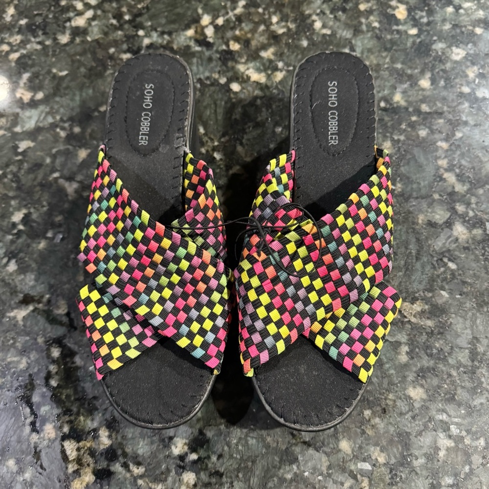 Woman’s Soho Cobbler Wedge Flip Flop. Multi-Color Checkered Pattern ( Size 7 )